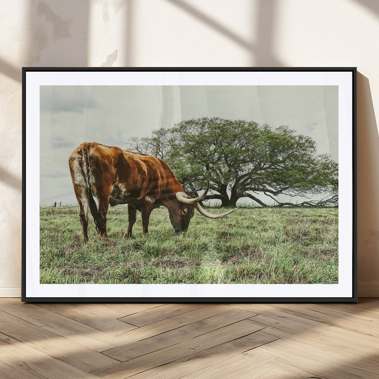 91866234-MGC-FP-36x24_Black-Texas Longhorn Wall Art Canvas Print, Framed Rustic Ranch Art Picture Print, Western Cattle Perfect Rustic Farmhouse Decor Artwork