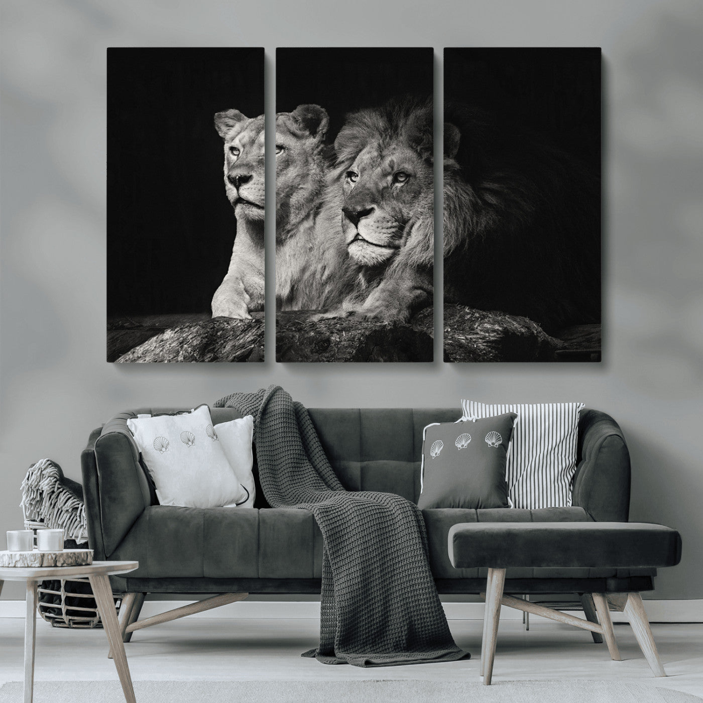 80013-MGV-CV-36X24-Lion and Lioness Wall Art – Black and White Wildlife Photography Canvas Print, African Safari Animal Decor for Office, Bedroom