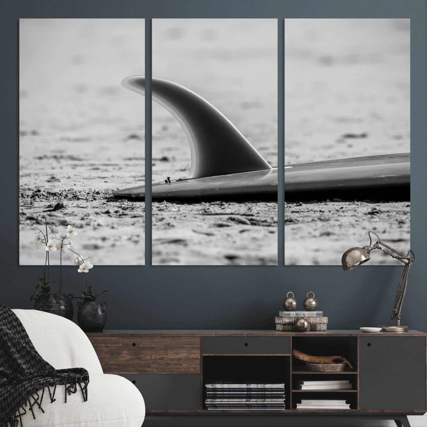 62314230-MGV-CV-36X24-Black White Surfboard Wall Art Canvas Print, Framed Minimalist Beach Art Picture Print, Surf Fin Perfect Minimalist Coastal Decor