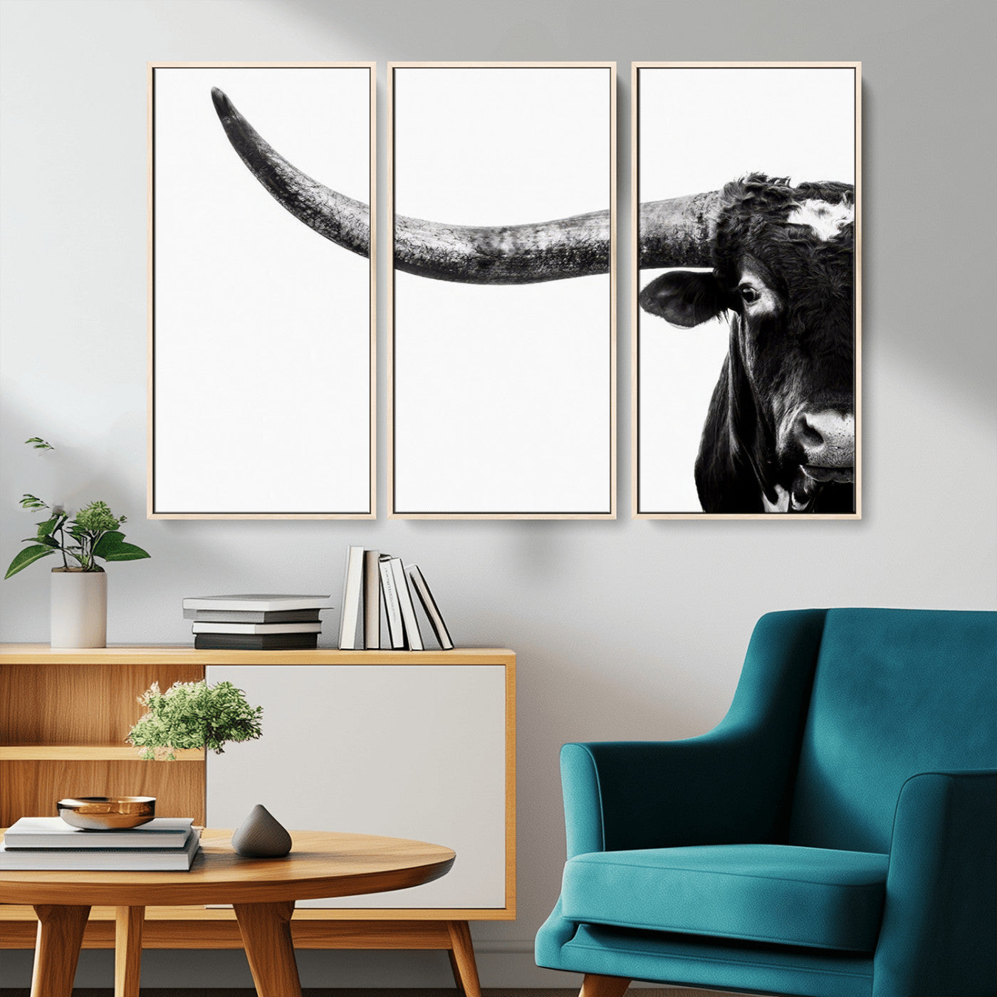 31699-MGV-CV-36X24-Longhorn Wall Art – Black and White Texas Longhorn Cow Canvas Print, Rustic Western Farmhouse Artwork for Living Room, Bedroom or