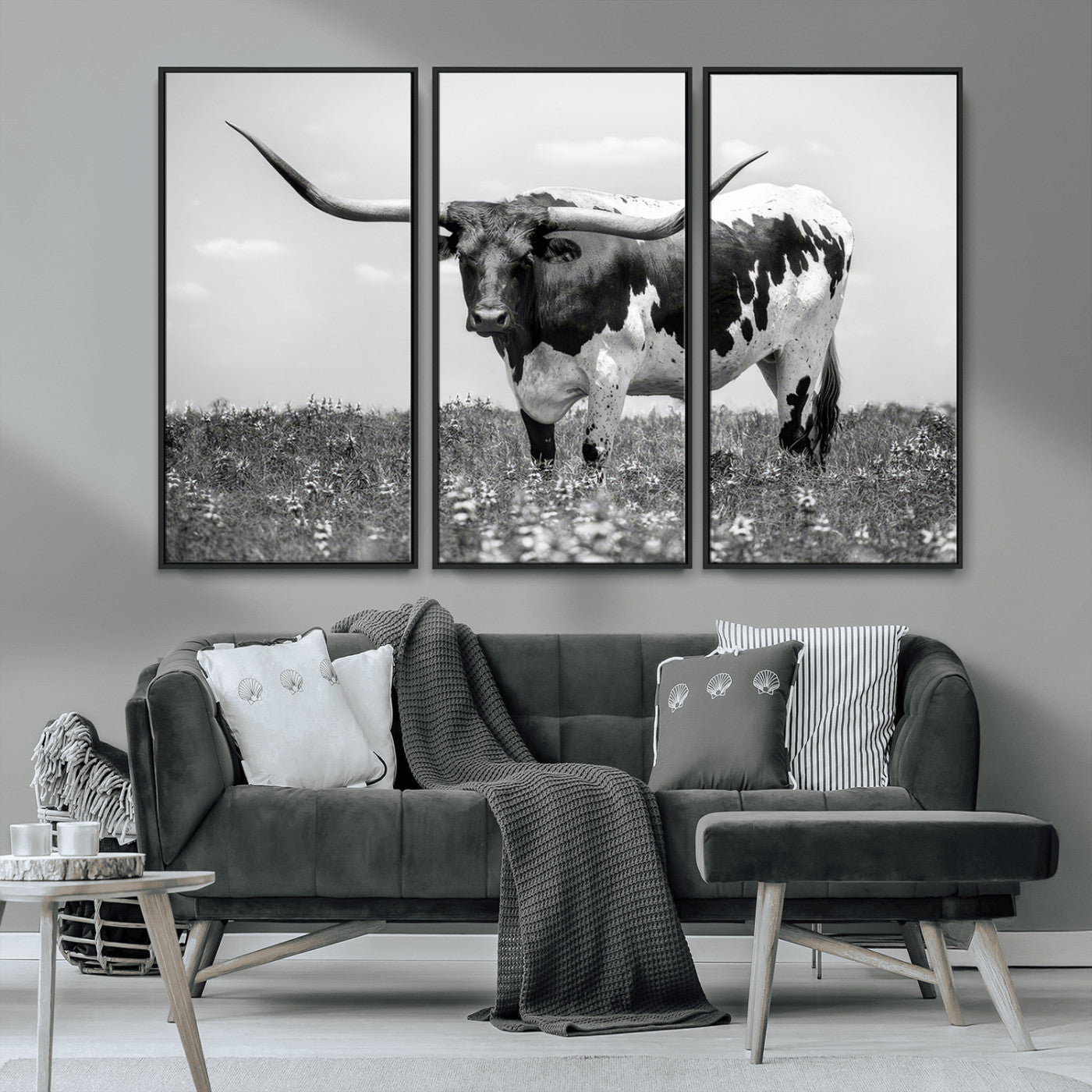 94709-MGV-CV-36X24-Texas Longhorn Wall Art – Black and White Bull Photography Canvas Print, Western Farmhouse Wall Decor for Living Room, Office or