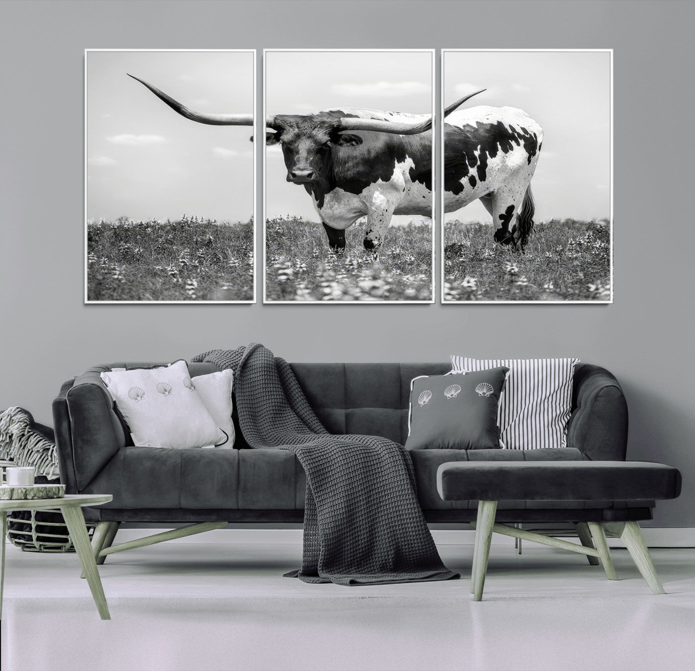94709-MGV-CV-36X24-Texas Longhorn Wall Art – Black and White Bull Photography Canvas Print, Western Farmhouse Wall Decor for Living Room, Office or