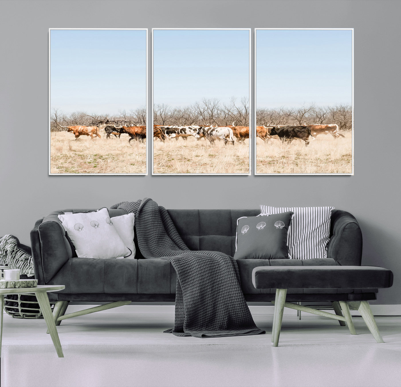 16563092-MGV-FC-60X30-3P_White-Texas Longhorns Wall Art Canvas Print, Framed Western Cattles Art Picture Print, Rustic Herd Perfect Rustic Farmhouse Decor