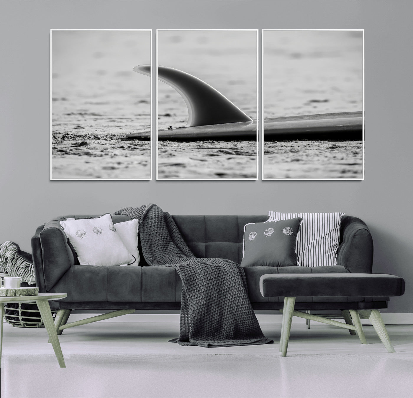 62314230-MGV-CV-36X24-Black White Surfboard Wall Art Canvas Print, Framed Minimalist Beach Art Picture Print, Surf Fin Perfect Minimalist Coastal Decor