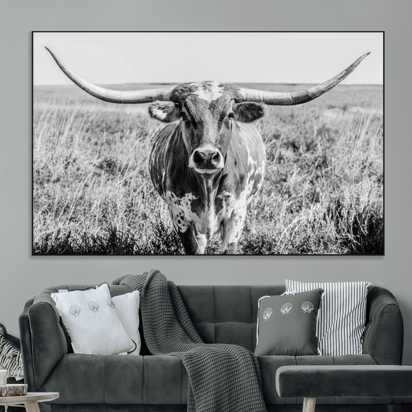 77320-MGV-CV-36X24-Texas Longhorn Wall Art – Black and White Western Cattle Canvas Print, Rustic Farmhouse Animal Photography Decor for Living Room,