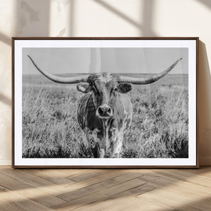 77320-MGV-CV-36X24-Texas Longhorn Wall Art – Black and White Western Cattle Canvas Print, Rustic Farmhouse Animal Photography Decor for Living Room,