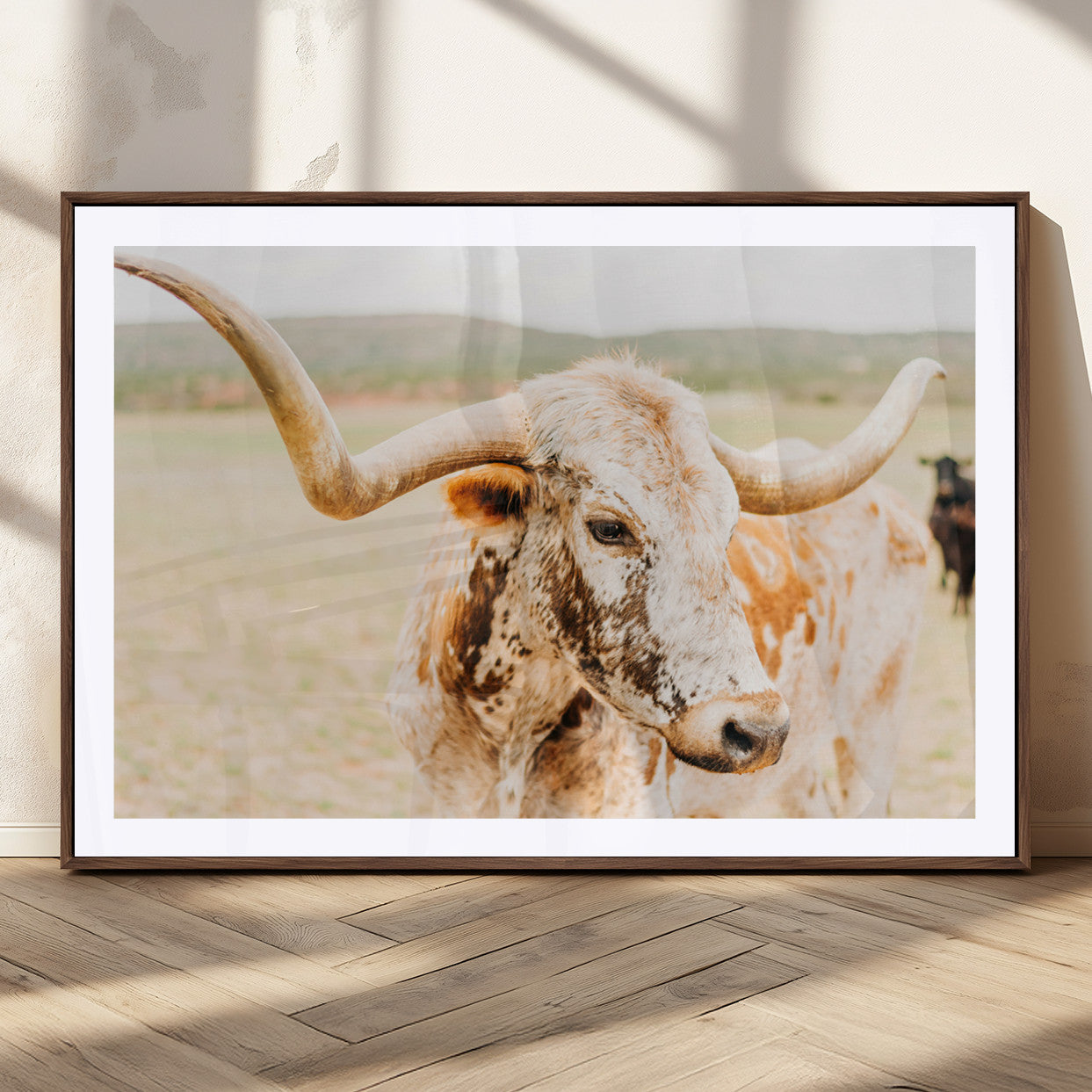 21060648-MGC-FP-36x24_Walnut-Texas Longhorn Wall Art Canvas Print, Framed Speckled Cow Art Picture Print, Rustic Bull Perfect Rustic Western Decor Artwork