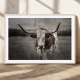 69238-MGC-FP-36x24_Natural-Longhorn Bull Wall Art – Rustic Black and White Texas Cattle Canvas Print, Western Farmhouse Animal Photography for Living Room,