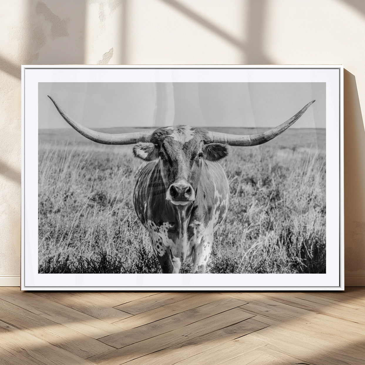 77320-MGV-CV-36X24-Texas Longhorn Wall Art – Black and White Western Cattle Canvas Print, Rustic Farmhouse Animal Photography Decor for Living Room,