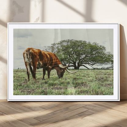 91866234-MGC-FP-36x24_White-Texas Longhorn Wall Art Canvas Print, Framed Rustic Ranch Art Picture Print, Western Cattle Perfect Rustic Farmhouse Decor Artwork