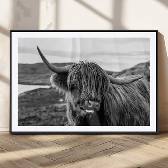 83810-MGV-CV-36X24-Highland Cow Wall Art – Black and White Highland Cattle Print, Rustic Farmhouse Animal Decor for Living Room