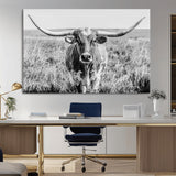 77320-MGV-CV-36X24-Texas Longhorn Wall Art – Black and White Western Cattle Canvas Print, Rustic Farmhouse Animal Photography Decor for Living Room,