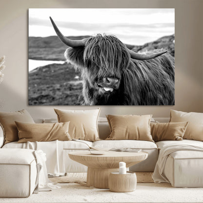 83810-MGV-CV-36X24-Highland Cow Wall Art – Black and White Highland Cattle Print, Rustic Farmhouse Animal Decor for Living Room or Office
