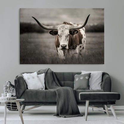 69238-MGV-CV-36X24-Longhorn Bull Wall Art – Rustic Black and White Texas Cattle Canvas Print, Western Farmhouse Animal Photography for Living Room,