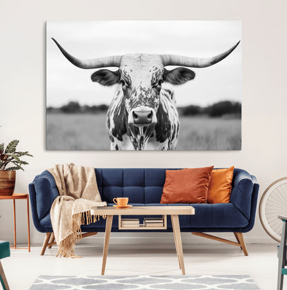 20272-MGV-CV-36X24-Texas Longhorn Wall Art – Black and White Cowboy Western Canvas Print, Rustic Farmhouse Cattle Photography Decor for Ranch, Barn