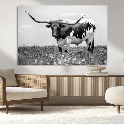 94709-MGV-CV-36X24-Texas Longhorn Wall Art – Black and White Bull Photography Canvas Print, Western Farmhouse Wall Decor for Living Room, Office or