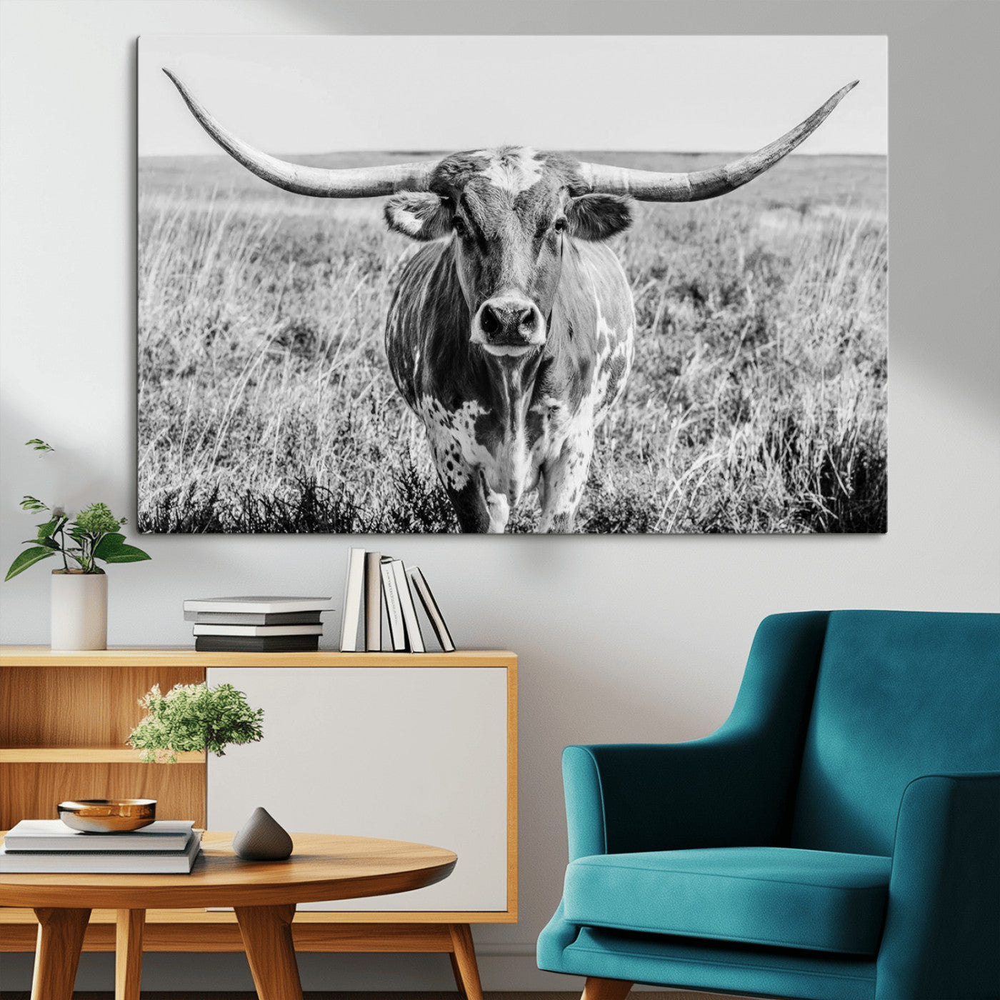 77320-MGV-CV-36X24-Texas Longhorn Wall Art – Black and White Western Cattle Canvas Print, Rustic Farmhouse Animal Photography Decor for Living Room,