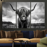17924-MGV-CV-36X24-Highland Cow Wall Art – Black and White Rustic Longhorn Cattle Canvas Print, Farmhouse Animal Photography Decor for Country Home