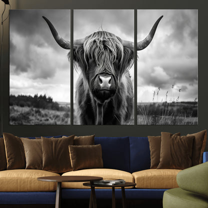 17924-MGV-CV-36X24-Highland Cow Wall Art – Black and White Rustic Longhorn Cattle Canvas Print, Farmhouse Animal Photography Decor for Country Home