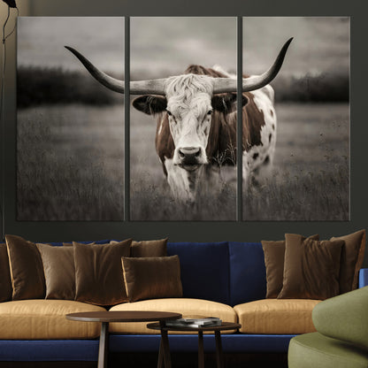 69238-MGV-CV-36X24-Longhorn Bull Wall Art – Rustic Black and White Texas Cattle Canvas Print, Western Farmhouse Animal Photography for Living Room,