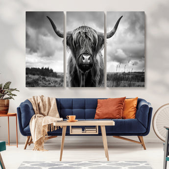17924-MGV-CV-36X24-Highland Cow Wall Art – Black and White Rustic Longhorn Cattle Canvas Print, Farmhouse Animal Photography Decor for Country Home