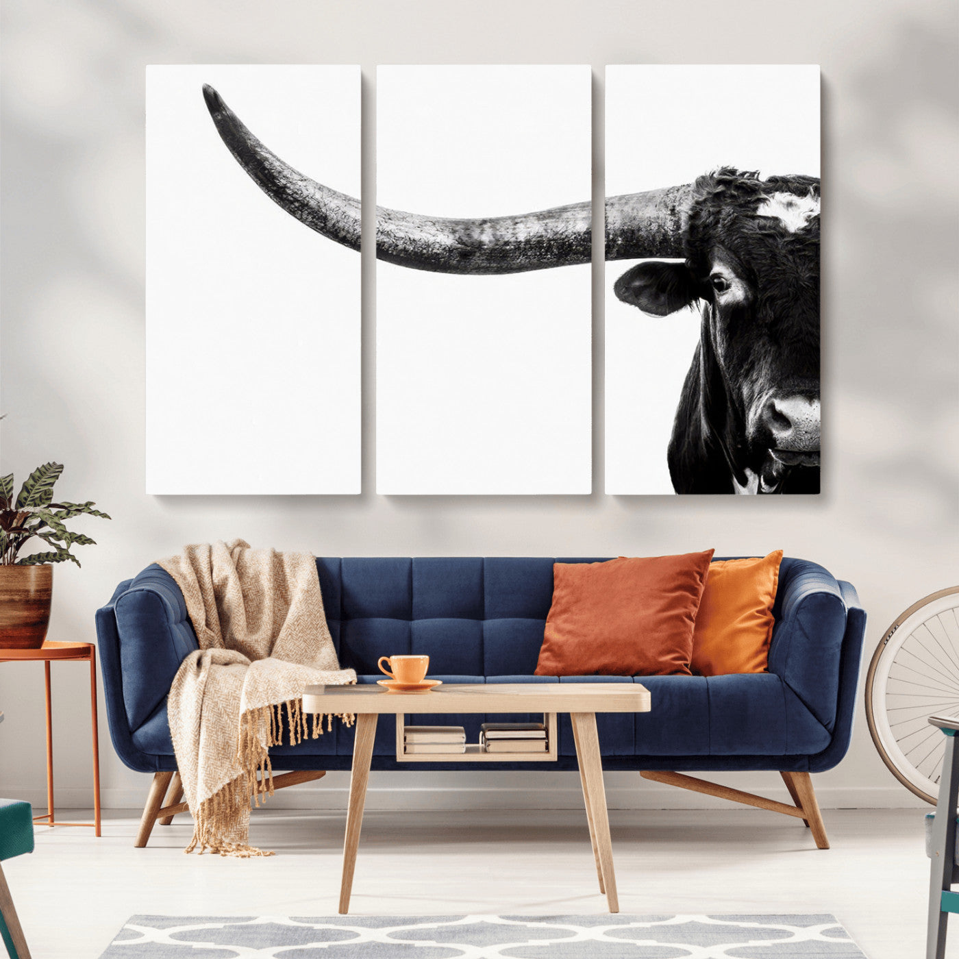 31699-MGV-CV-36X24-Longhorn Wall Art – Black and White Texas Longhorn Cow Canvas Print, Rustic Western Farmhouse Artwork for Living Room, Bedroom or