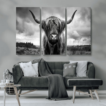 17924-MGV-CV-36X24-Highland Cow Wall Art – Black and White Rustic Longhorn Cattle Canvas Print, Farmhouse Animal Photography Decor for Country Home