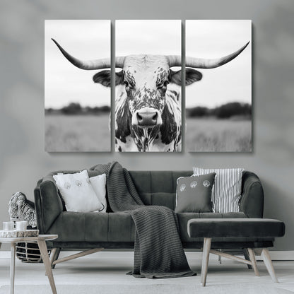 20272-MGV-CV-36X24-Highland Cow Wall Art – Black and White Western Longhorn Canvas Print, Farmhouse Living Room Decor Southwestern Animal Artwork for