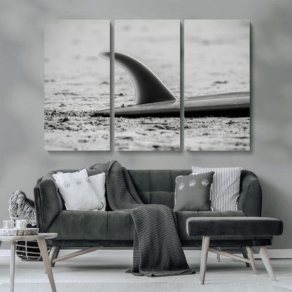 62314230-MGV-CV-36X24-Black White Surfboard Wall Art Canvas Print, Framed Minimalist Beach Art Picture Print, Surf Fin Perfect Minimalist Coastal Decor