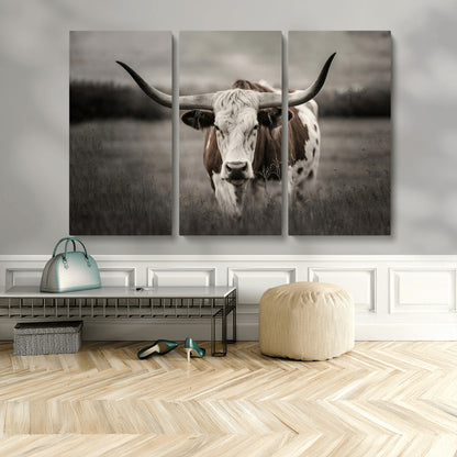69238-MGV-CV-48X32-3P-Longhorn Bull Wall Art – Rustic Black and White Texas Cattle Canvas Print, Western Farmhouse Animal Photography for Living Room,