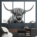 10123-MGV-CV-36X24-Black and White Highland Cow Wall Art – Modern Farmhouse Animal Print, Rustic Scottish Bull Canvas Decor for Living Room, Bedroom,