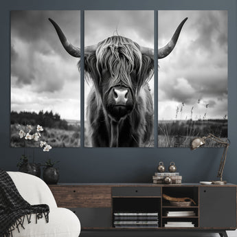 17924-MGV-CV-36X24-Highland Cow Wall Art – Black and White Rustic Longhorn Cattle Canvas Print, Farmhouse Animal Photography Decor for Country Home