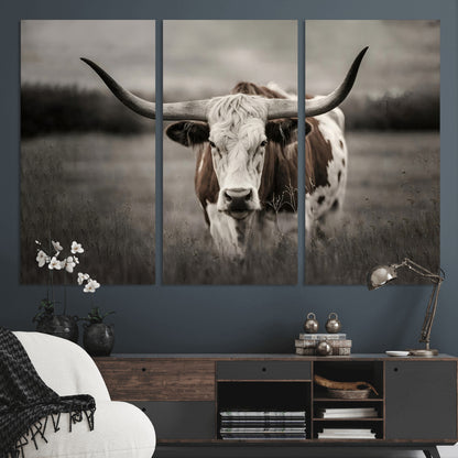 69238-MGV-CV-36X24-Longhorn Bull Wall Art – Rustic Black and White Texas Cattle Canvas Print, Western Farmhouse Animal Photography for Living Room,