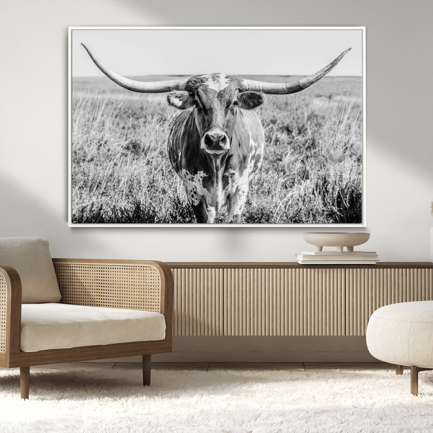 77320-MGV-CV-36X24-Texas Longhorn Wall Art – Black and White Western Cattle Canvas Print, Rustic Farmhouse Animal Photography Decor for Living Room,