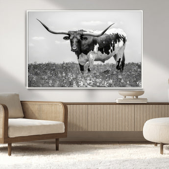 94709-MGV-CV-36X24-Texas Longhorn Wall Art – Black and White Bull Photography Canvas Print, Western Farmhouse Wall Decor for Living Room, Office or