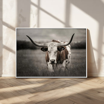69238-MGV-CV-36X24-Longhorn Bull Wall Art – Rustic Black and White Texas Cattle Canvas Print, Western Farmhouse Animal Photography for Living Room,