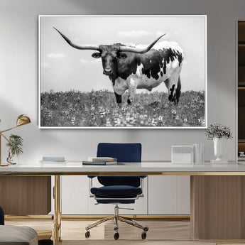 94709-MGV-CV-36X24-Texas Longhorn Wall Art – Black and White Bull Photography Canvas Print, Western Farmhouse Wall Decor for Living Room, Office or