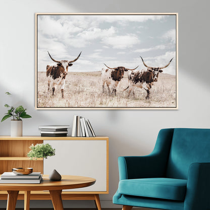 65621083-MGV-CV-36X24-Texas Longhorn Wall Art – Rustic Western Cattle Canvas Print, Southwestern Ranch Photography Decor for Living Room, Office,