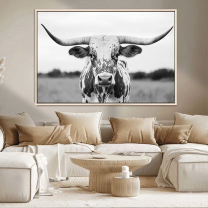 20272-MGV-CV-36X24-Texas Longhorn Wall Art – Black and White Cowboy Western Canvas Print, Rustic Farmhouse Cattle Photography Decor for Ranch, Barn