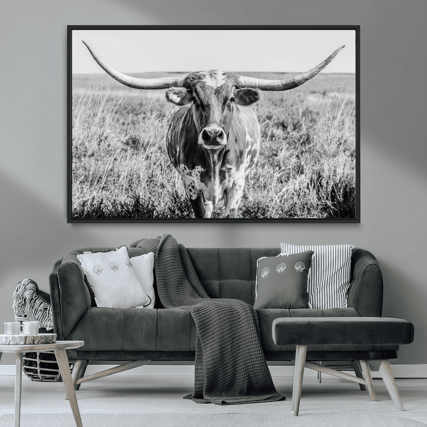 77320-MGV-FC-36X24_Black-Texas Longhorn Wall Art – Black and White Western Cattle Canvas Print, Rustic Farmhouse Animal Photography Decor for Living Room,