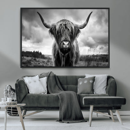 17924-MGV-CV-36X24-Highland Cow Wall Art – Black and White Rustic Longhorn Cattle Canvas Print, Farmhouse Animal Photography Decor for Country Home