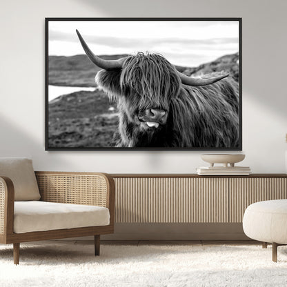 83810-MGV-CV-36X24-Highland Cow Wall Art – Black and White Highland Cattle Print, Rustic Farmhouse Animal Decor for Living Room or Office