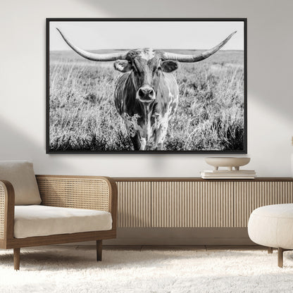 77320-MGV-CV-36X24-Texas Longhorn Wall Art – Black and White Western Cattle Canvas Print, Rustic Farmhouse Animal Photography Decor for Living Room,