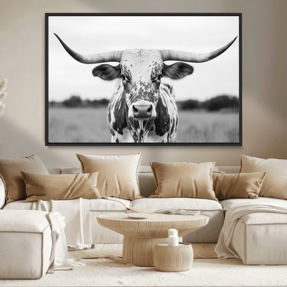 20272-MGV-CV-36X24-Texas Longhorn Wall Art – Black and White Cowboy Western Canvas Print, Rustic Farmhouse Cattle Photography Decor for Ranch, Barn