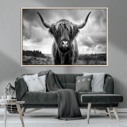 17924-MGV-CV-36X24-Highland Cow Wall Art – Black and White Rustic Longhorn Cattle Canvas Print, Farmhouse Animal Photography Decor for Country Home