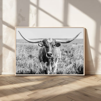 77320-MGV-CV-36X24-Texas Longhorn Wall Art – Black and White Western Cattle Canvas Print, Rustic Farmhouse Animal Photography Decor for Living Room,