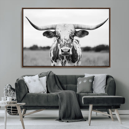 20272-MGV-CV-36X24-Texas Longhorn Wall Art – Black and White Cowboy Western Canvas Print, Rustic Farmhouse Cattle Photography Decor for Ranch, Barn