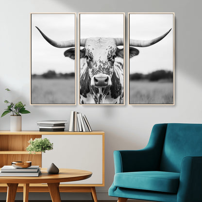 20272-MGV-CV-36X24-Texas Longhorn Wall Art – Black and White Cowboy Western Canvas Print, Rustic Farmhouse Cattle Photography Decor for Ranch, Barn