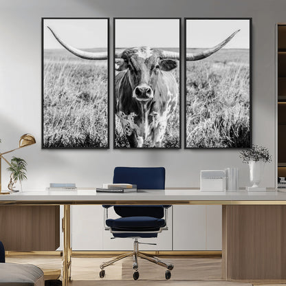 77320-MGV-CV-36X24-Texas Longhorn Wall Art – Black and White Western Cattle Canvas Print, Rustic Farmhouse Animal Photography Decor for Living Room,