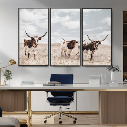 65621083-MGV-CV-36X24-Texas Longhorn Wall Art – Rustic Western Cattle Canvas Print, Southwestern Ranch Photography Decor for Living Room, Office,